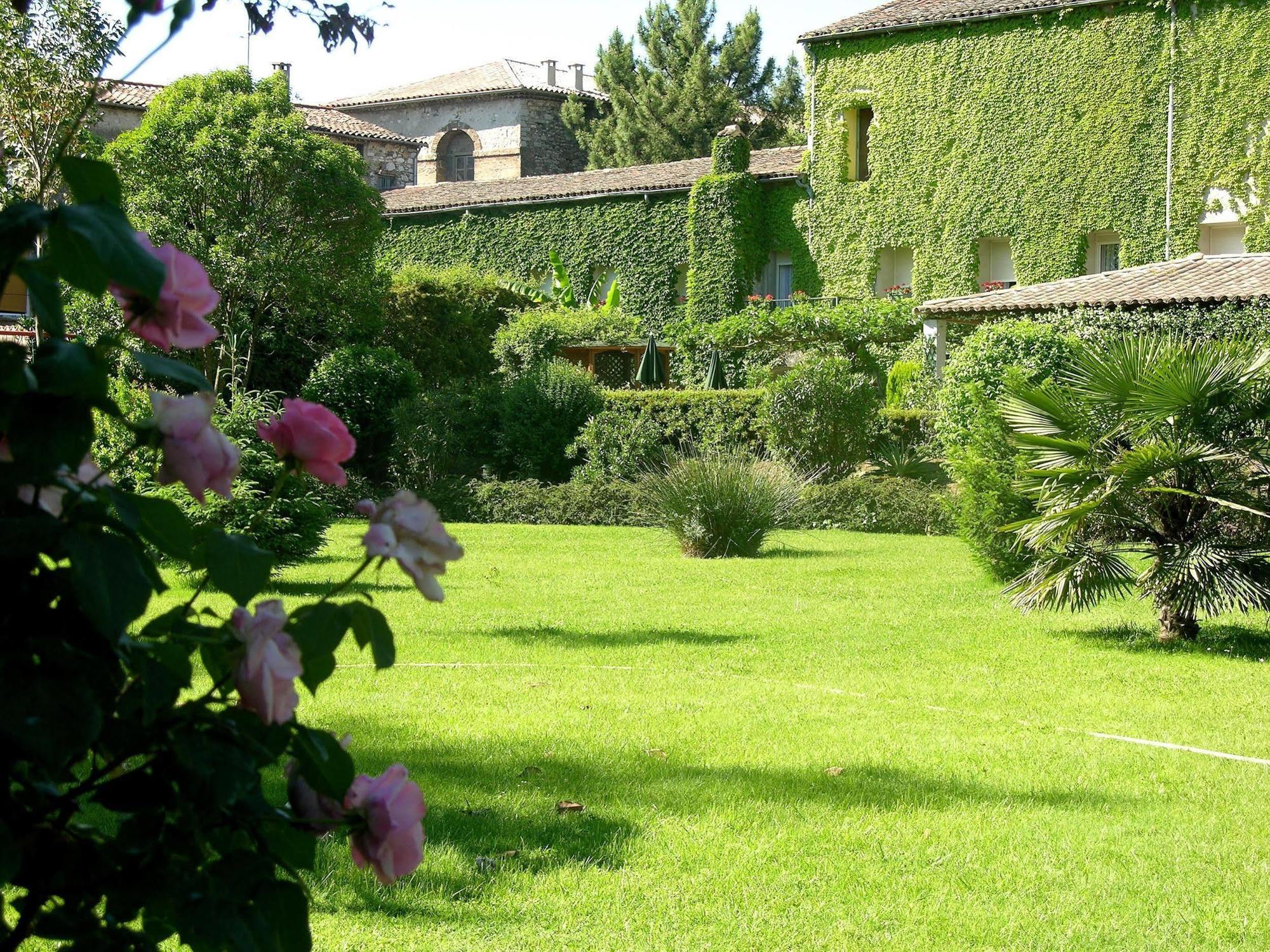 Logis Hotel Restaurant Les Norias Cazilhac  Exterior photo