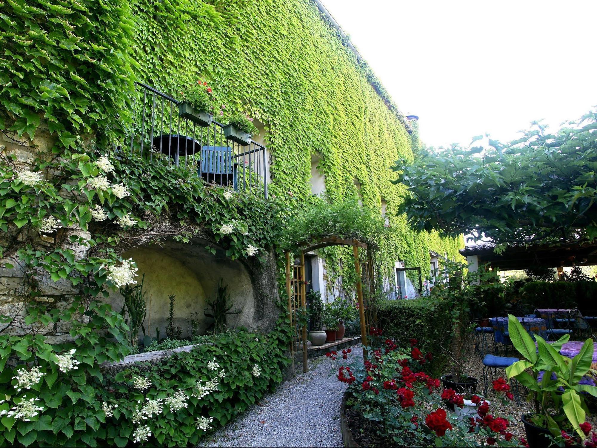 Logis Hotel Restaurant Les Norias Cazilhac  Exterior photo