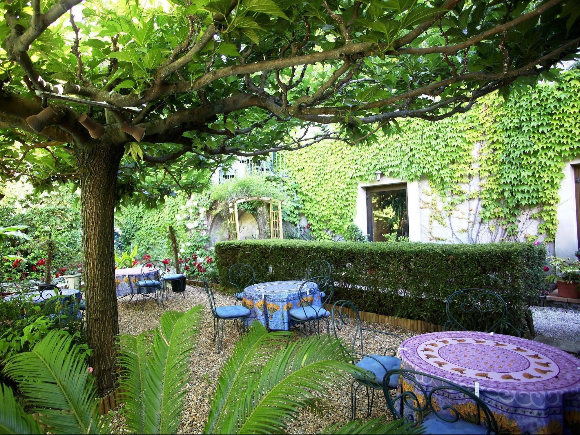 Logis Hotel Restaurant Les Norias Cazilhac  Exterior photo