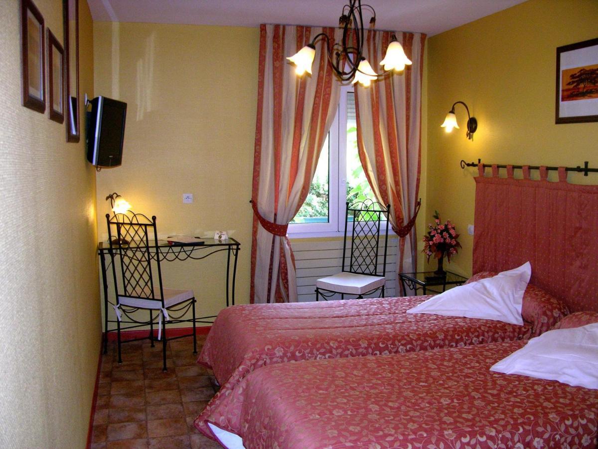 Logis Hotel Restaurant Les Norias Cazilhac  Room photo